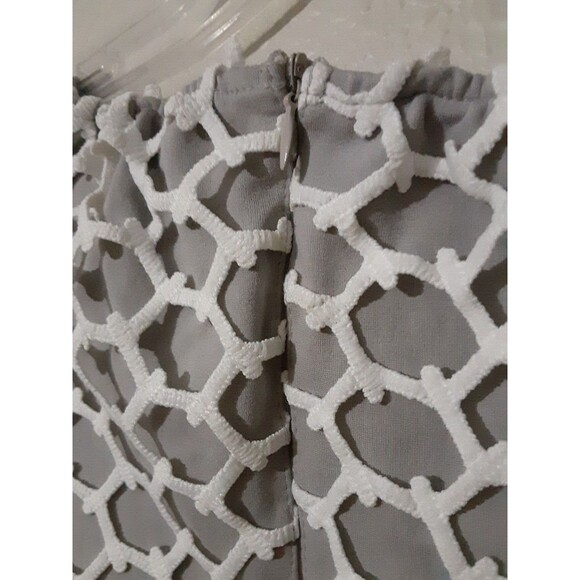 Betsy Moss Size S Gray Knit Geometric White Mesh Overlay Dress Orig $245 - Picture 6 of 11